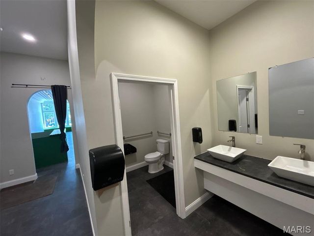 3355 S Jefferson Avenue, St Louis, MO 63118
