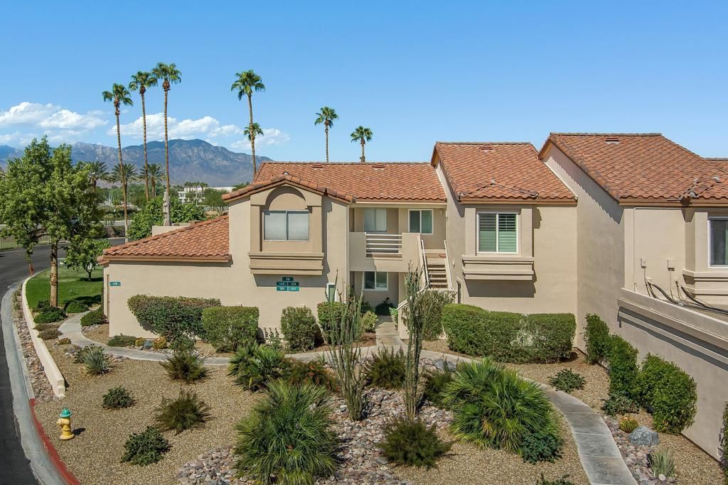 Image 2 of property listing at 78127 Crimson Court, La Quinta, CA 92253