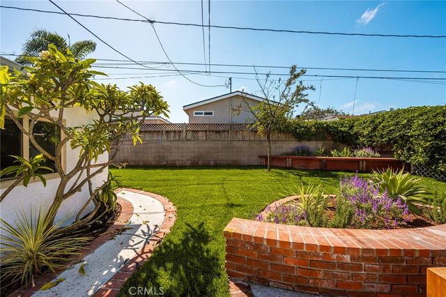 2412 Sebald Avenue, Redondo Beach, CA 90278