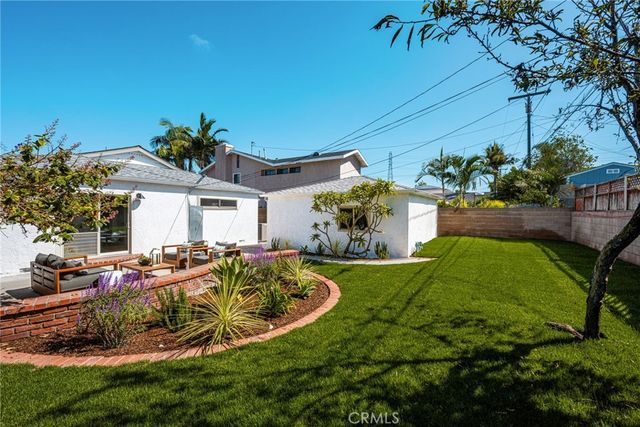 2412 Sebald Avenue, Redondo Beach, CA 90278