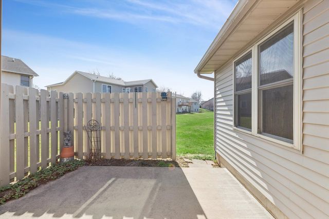 921 10th Street 0, Dewitt, IA 52742