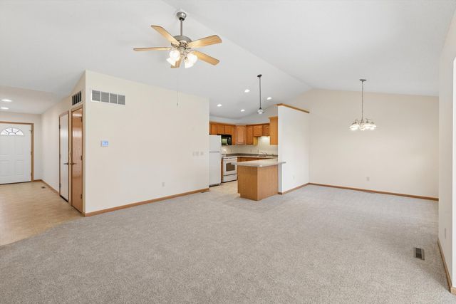 921 10th Street 0, Dewitt, IA 52742