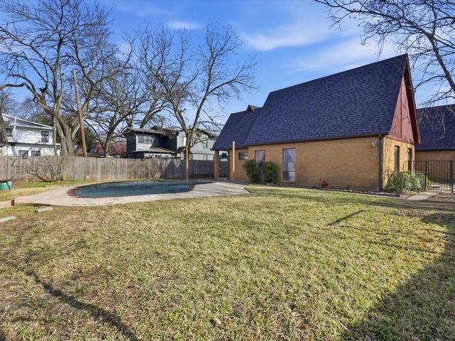 333 S Centre Avenue, Lancaster, TX 75146