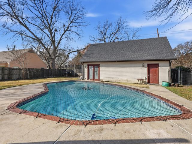 333 S Centre Avenue, Lancaster, TX 75146