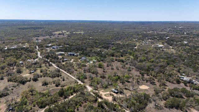 453 Nameless RD, Driftwood, TX 78619