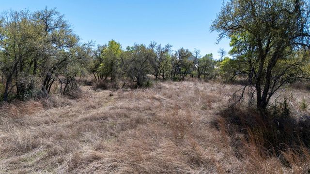 453 Nameless RD, Driftwood, TX 78619