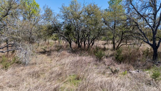 453 Nameless RD, Driftwood, TX 78619