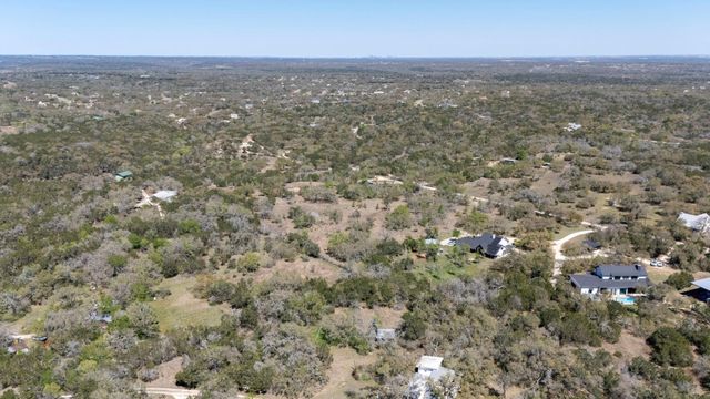 453 Nameless RD, Driftwood, TX 78619