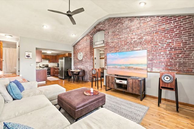 663 Boston St 7, Lynn, MA 01905