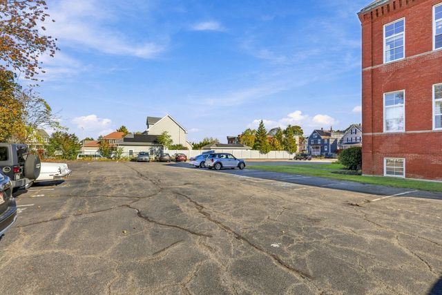 663 Boston St 7, Lynn, MA 01905