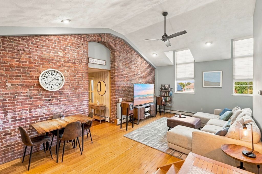 663 Boston St 7, Lynn, MA 01905