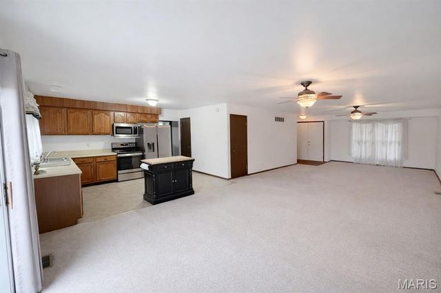 26230 Woodhill Court, Warrenton, MO 63383