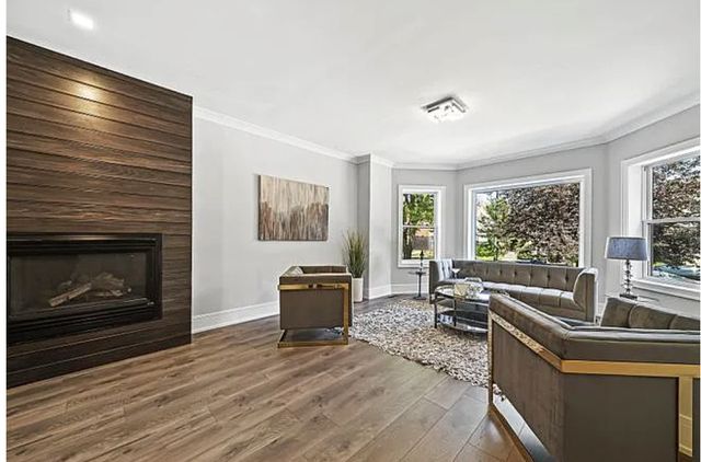 5028 N Major Avenue 2, Chicago, IL 60630