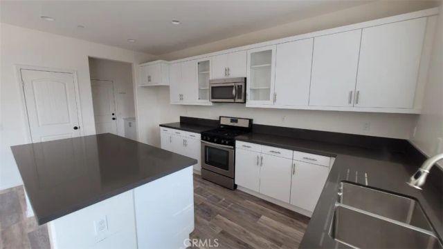 22056 Windham Way, Saugus, CA 91350