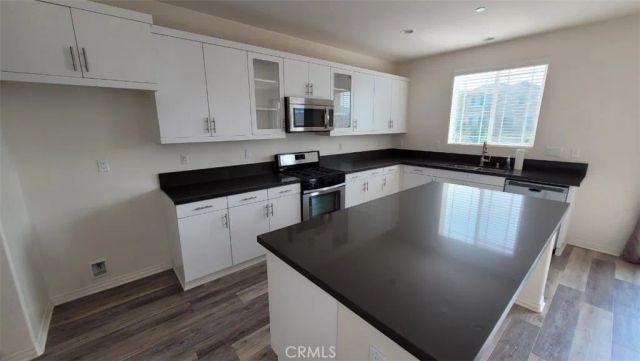 22056 Windham Way, Saugus, CA 91350