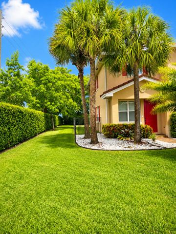 4773 Foxtail Palm Court, Greenacres, FL 33463