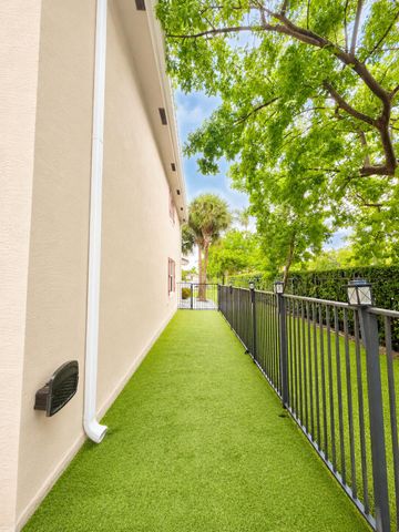 4773 Foxtail Palm Court, Greenacres, FL 33463