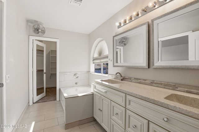 7650 W Summer Sky Drive, Tucson, AZ 85743