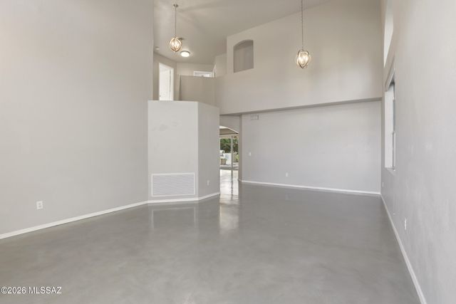 7650 W Summer Sky Drive, Tucson, AZ 85743