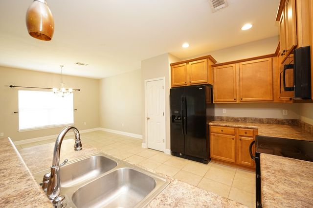 401 Wych Circle, Crestview, FL 32536