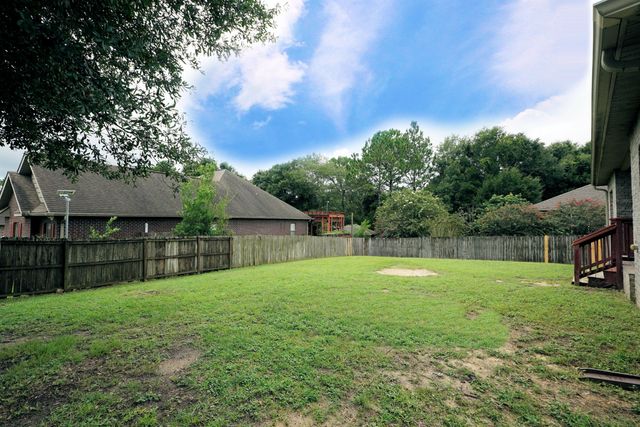 401 Wych Circle, Crestview, FL 32536