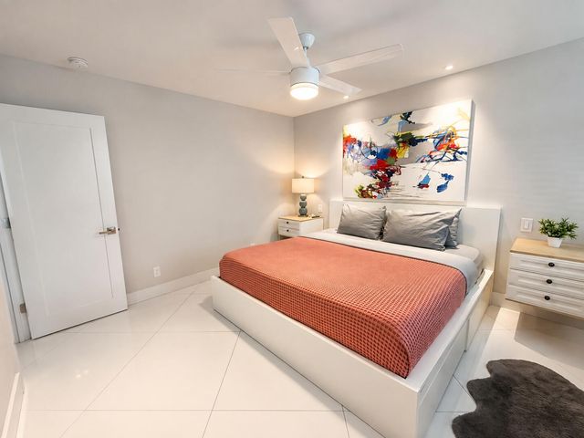 327 LANCASTER Street, Boca Raton, FL 33487