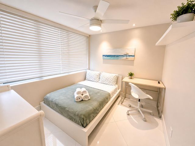 327 LANCASTER Street, Boca Raton, FL 33487