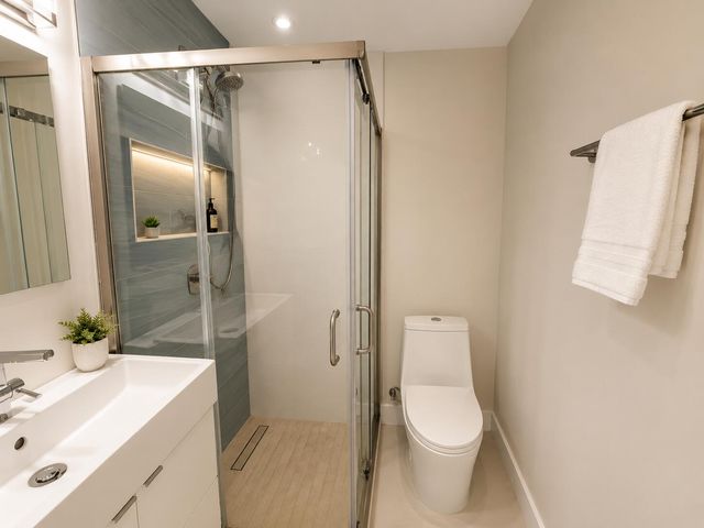 327 LANCASTER Street, Boca Raton, FL 33487