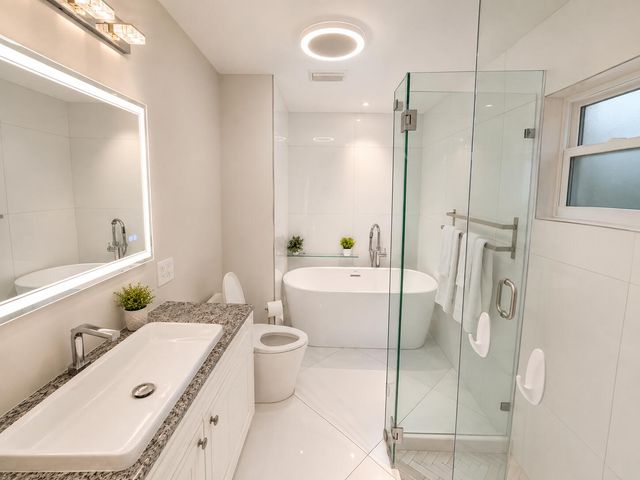 327 LANCASTER Street, Boca Raton, FL 33487