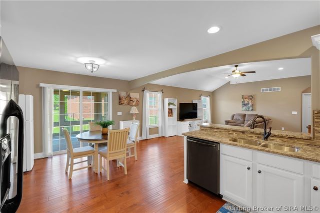 12305 Turnberry Trace, Sellersburg, IN 47172