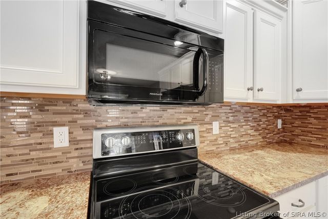 12305 Turnberry Trace, Sellersburg, IN 47172
