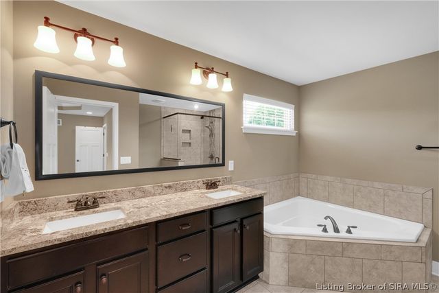 12305 Turnberry Trace, Sellersburg, IN 47172