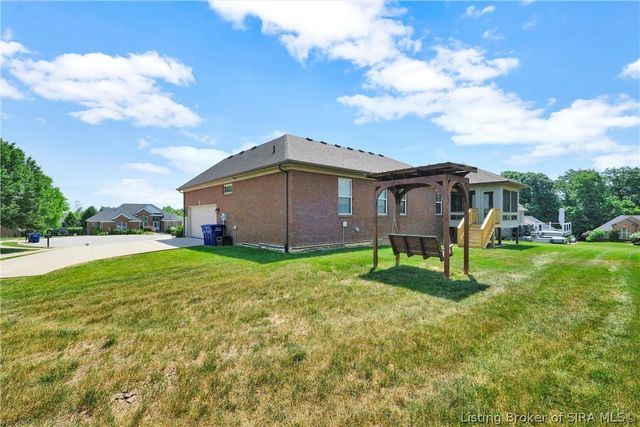 12305 Turnberry Trace, Sellersburg, IN 47172