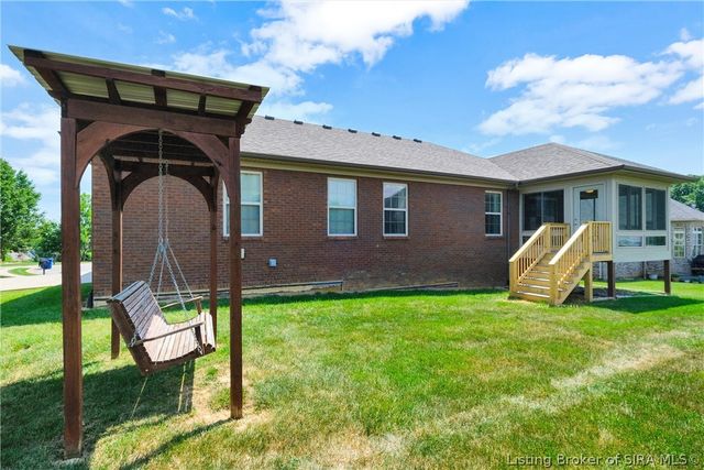12305 Turnberry Trace, Sellersburg, IN 47172