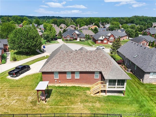 12305 Turnberry Trace, Sellersburg, IN 47172