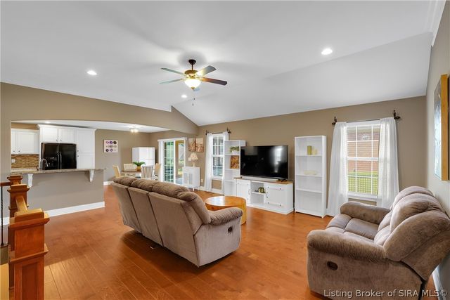 12305 Turnberry Trace, Sellersburg, IN 47172