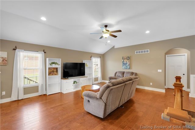 12305 Turnberry Trace, Sellersburg, IN 47172