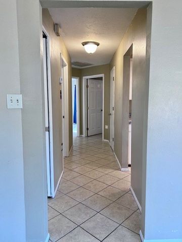 1207 N 6th St, Alpine, TX 79830