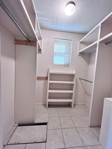 1207 N 6th St, Alpine, TX 79830