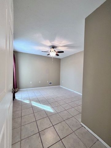 1207 N 6th St, Alpine, TX 79830