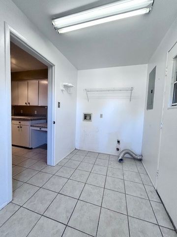 1207 N 6th St, Alpine, TX 79830