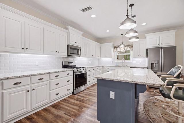 1382 Glen Lawrence Rd, Cowarts, AL 36321