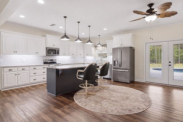 1382 Glen Lawrence Rd, Cowarts, AL 36321