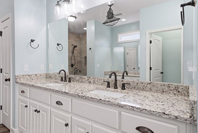 1382 Glen Lawrence Rd, Cowarts, AL 36321
