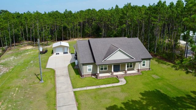 1382 Glen Lawrence Rd, Cowarts, AL 36321