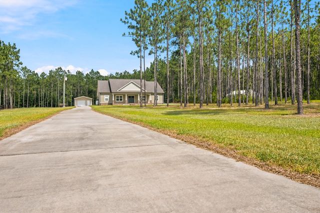 1382 Glen Lawrence Rd, Cowarts, AL 36321