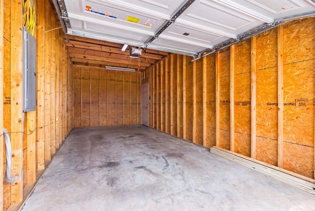 1382 Glen Lawrence Rd, Cowarts, AL 36321