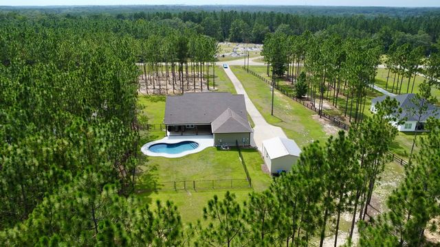 1382 Glen Lawrence Rd, Cowarts, AL 36321