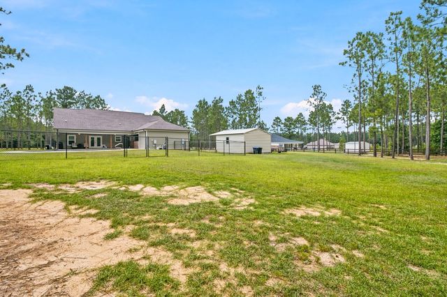 1382 Glen Lawrence Rd, Cowarts, AL 36321