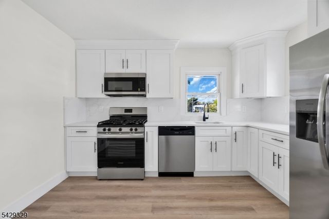 414 S Pine Ave, Sayreville Boro, NJ 08879